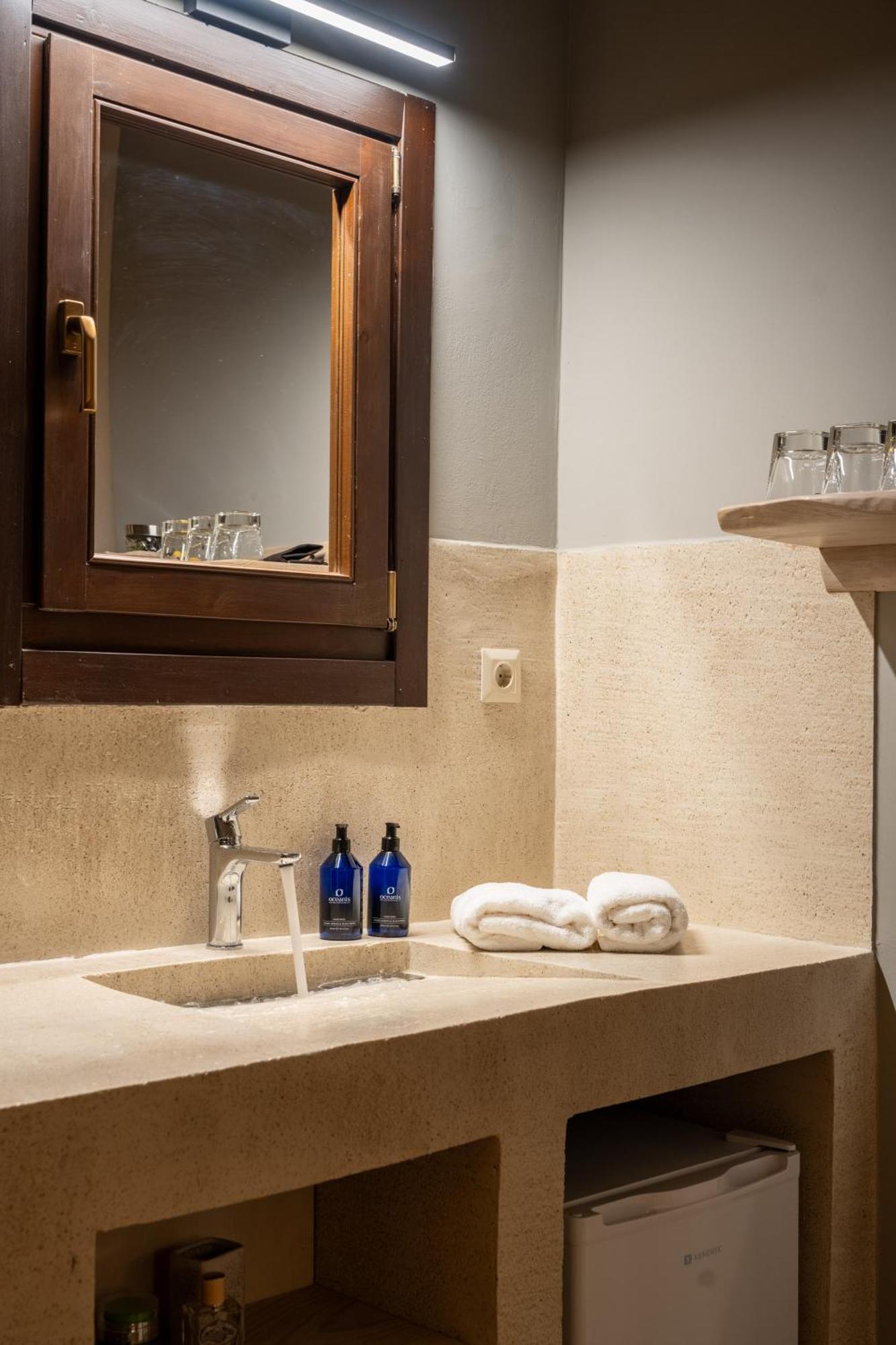 Kalavrita Botanica Hotel & Spa Eksteriør bilde